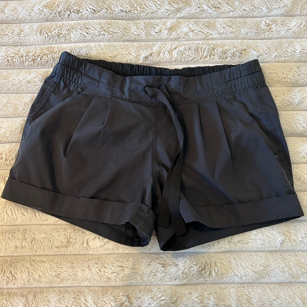 Lululemon Women's Black Shorts